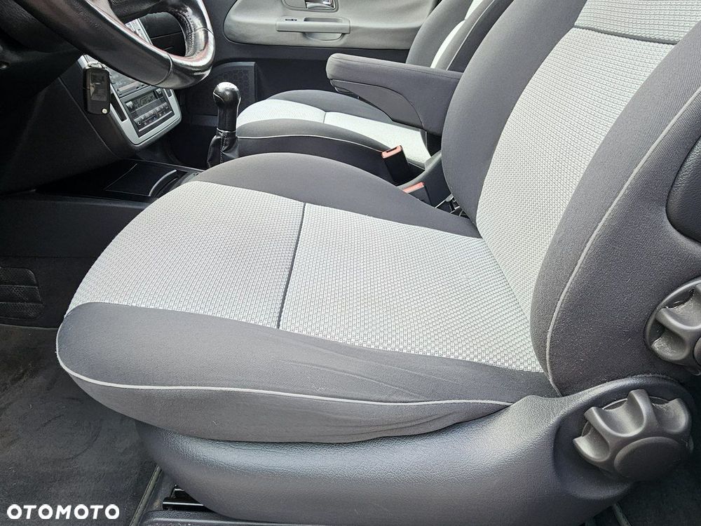 Volkswagen Sharan 2.0 TDI Freestyle - 21