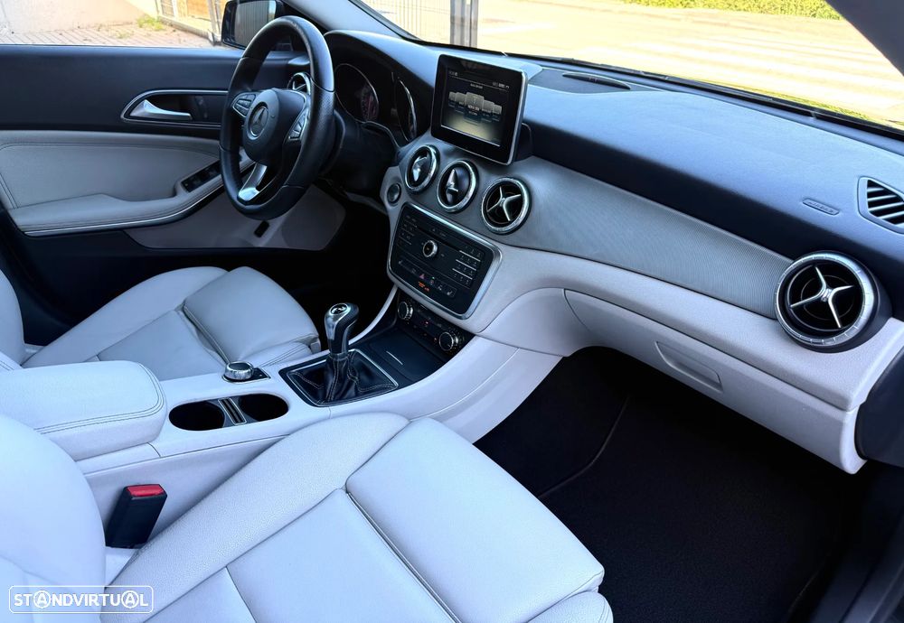 Mercedes-Benz CLA 180 d Shooting Brake Urban - 27