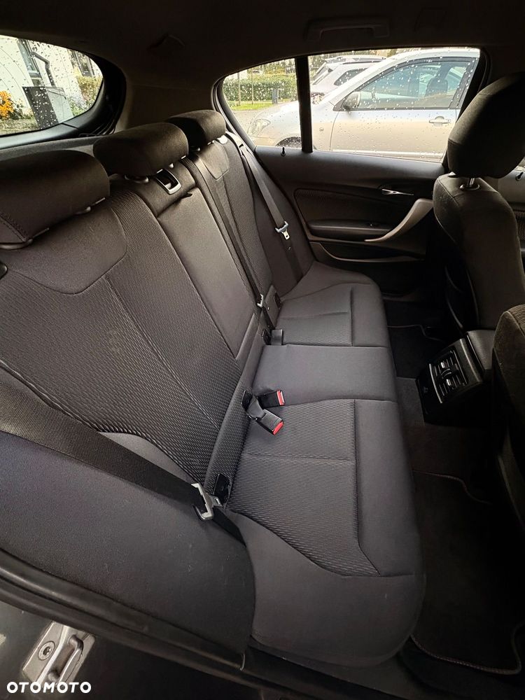 BMW Seria 1 116d Sport Line - 18