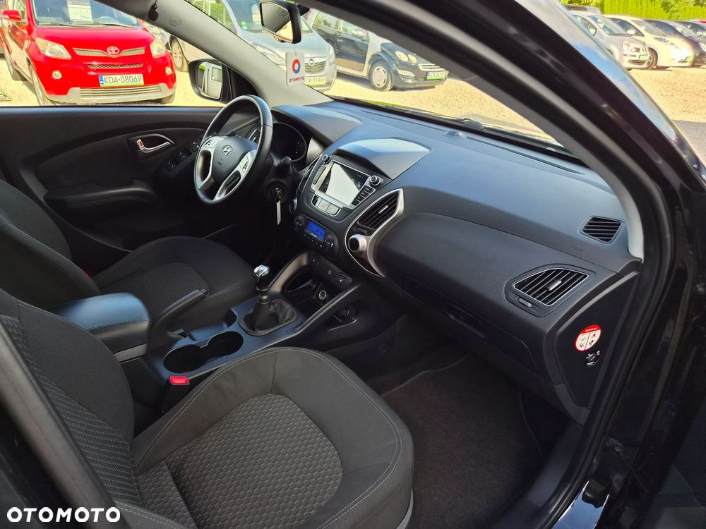Hyundai ix35 1.7 CRDi 2WD Fifa World Cup Edition - 26