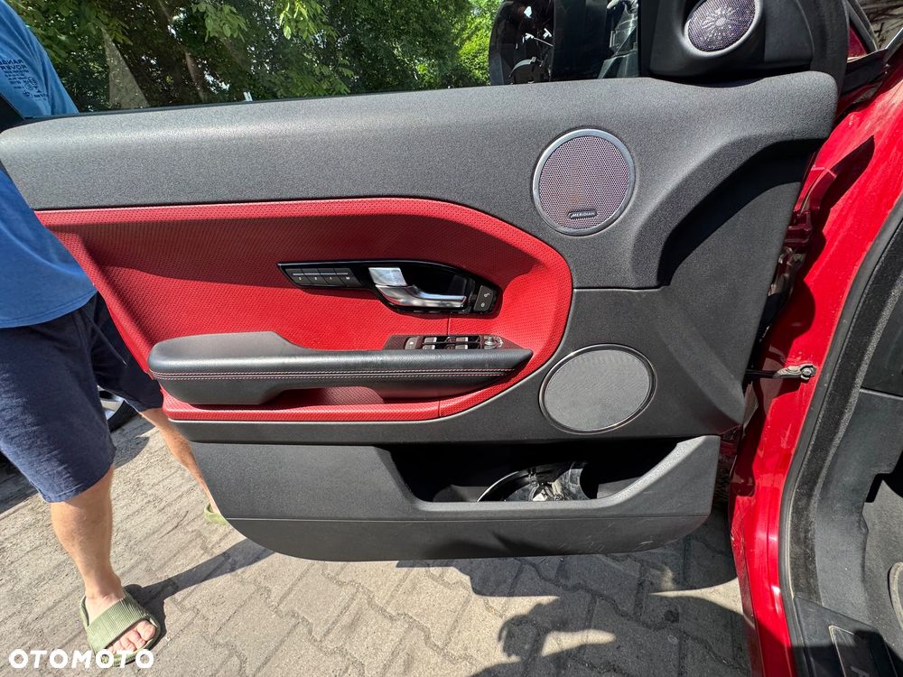 Land Rover Range Rover Evoque - 16
