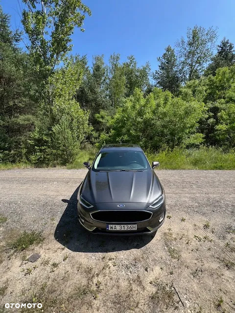 Ford Fusion - 11