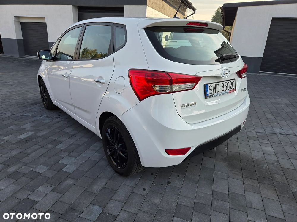 Hyundai Ix20 2015 photo 5