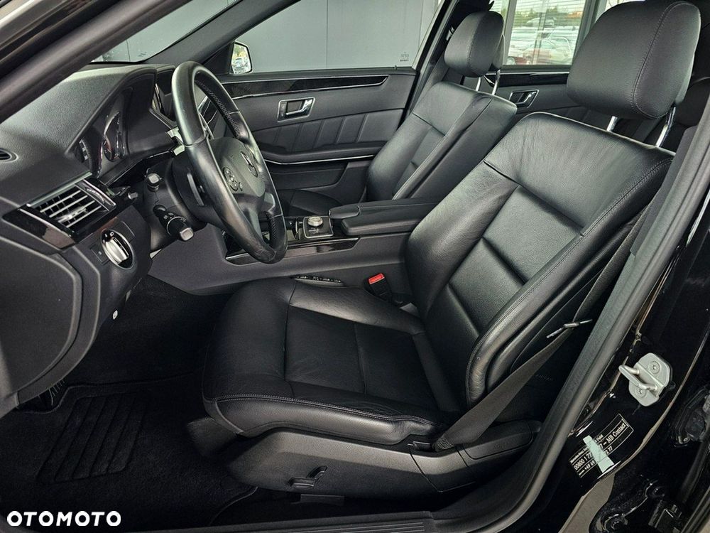 Mercedes-Benz Klasa E - 26