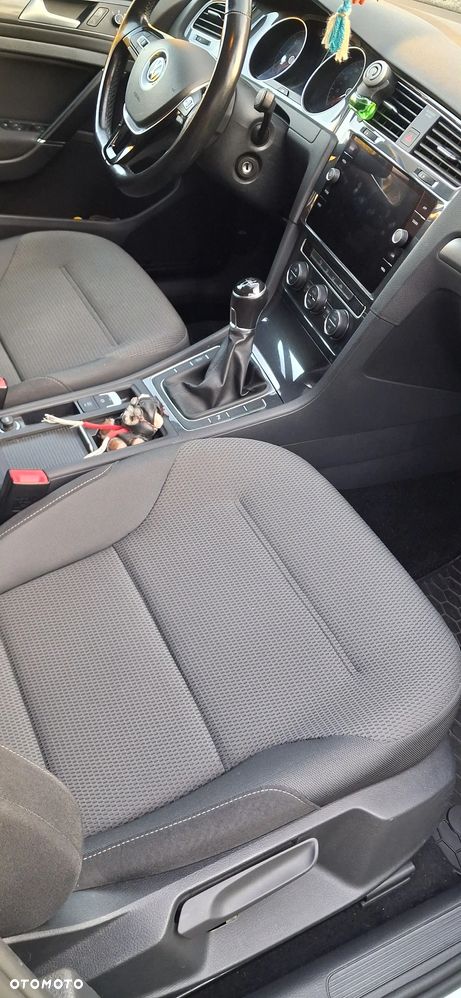 Volkswagen Golf 1.6 TDI BMT Comfortline - 10