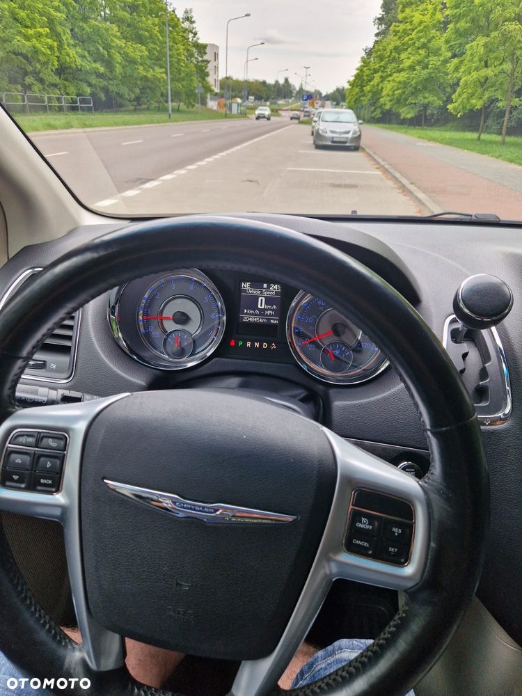 Chrysler Town & Country 3.6 Touring - 37