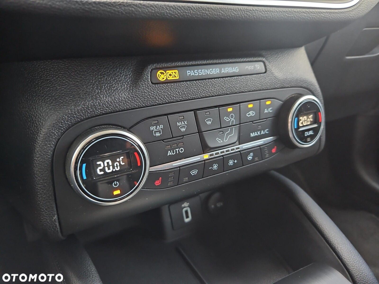 Ford Focus - 17
