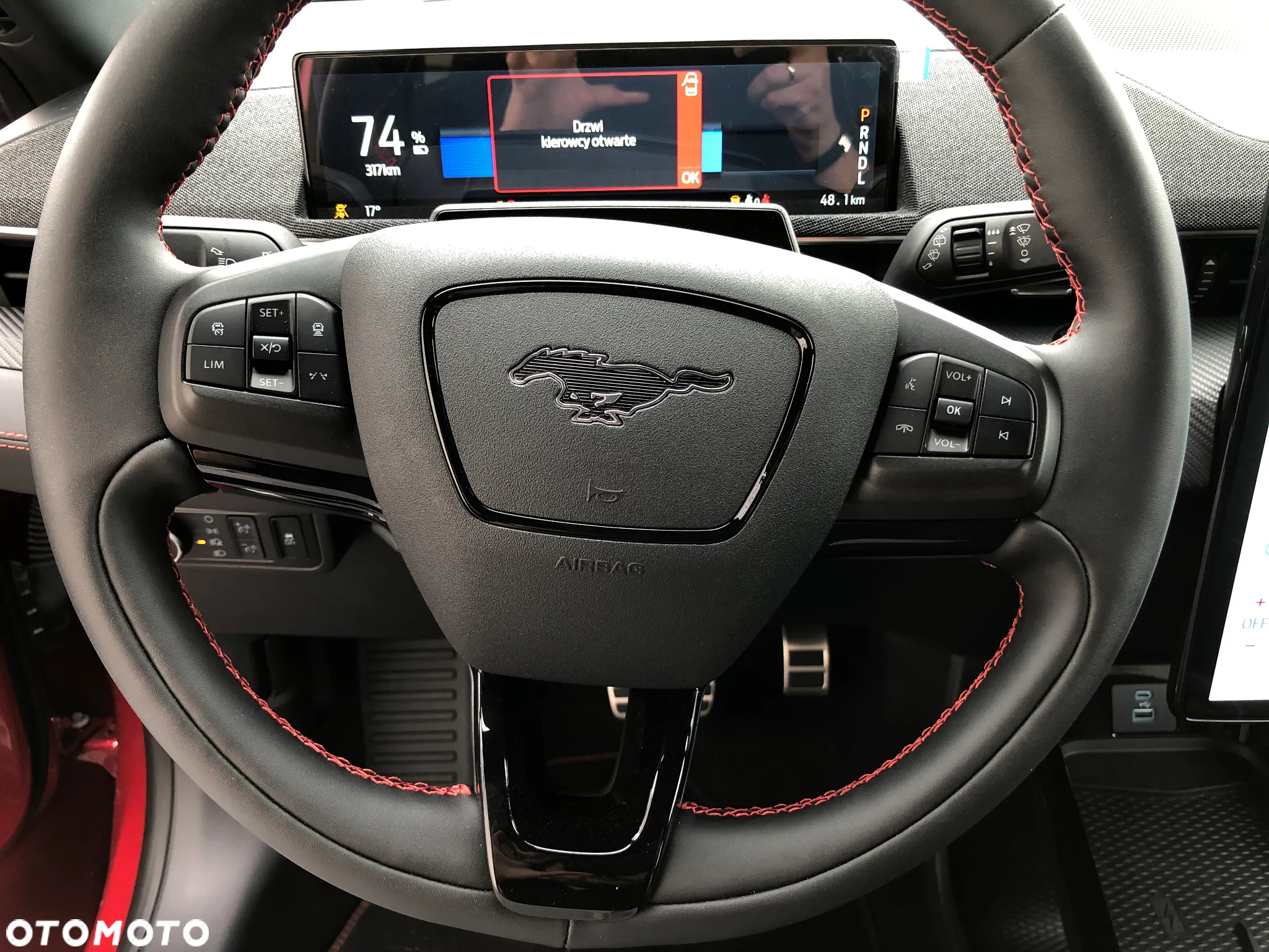 Ford Mustang Mach-E 98kWh AWD Premium - 14