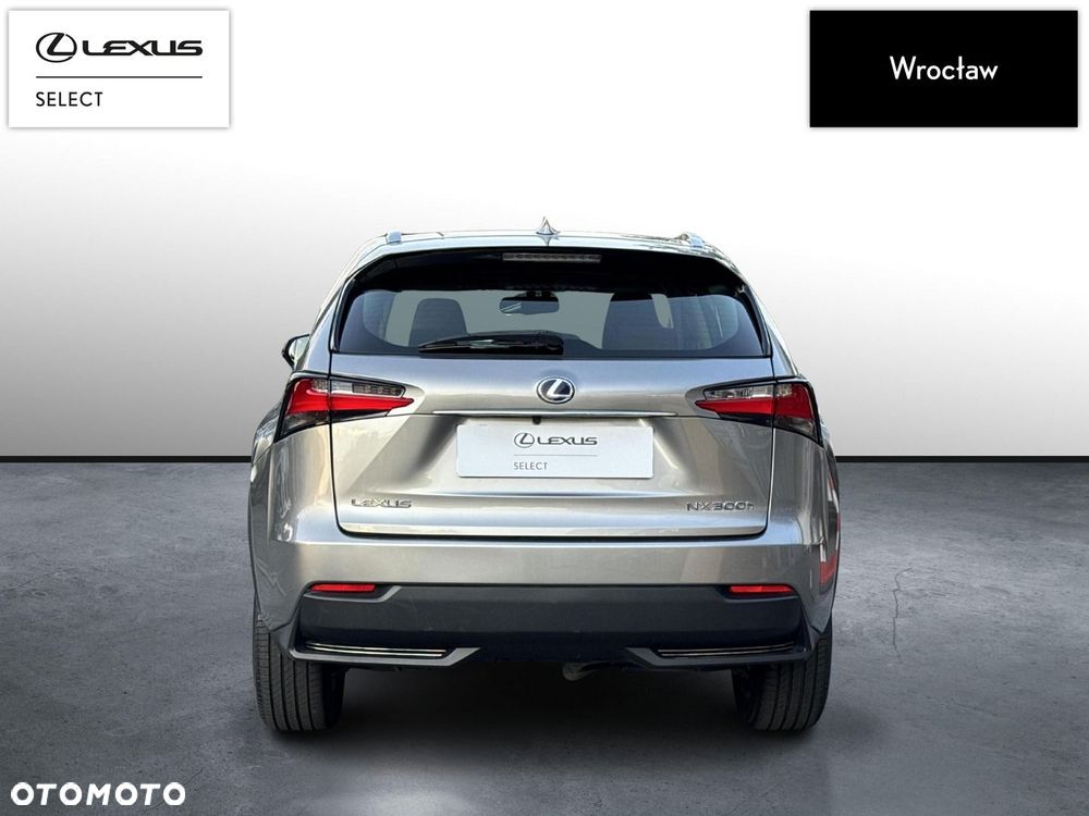 Lexus NX 300h Elite AWD - 4