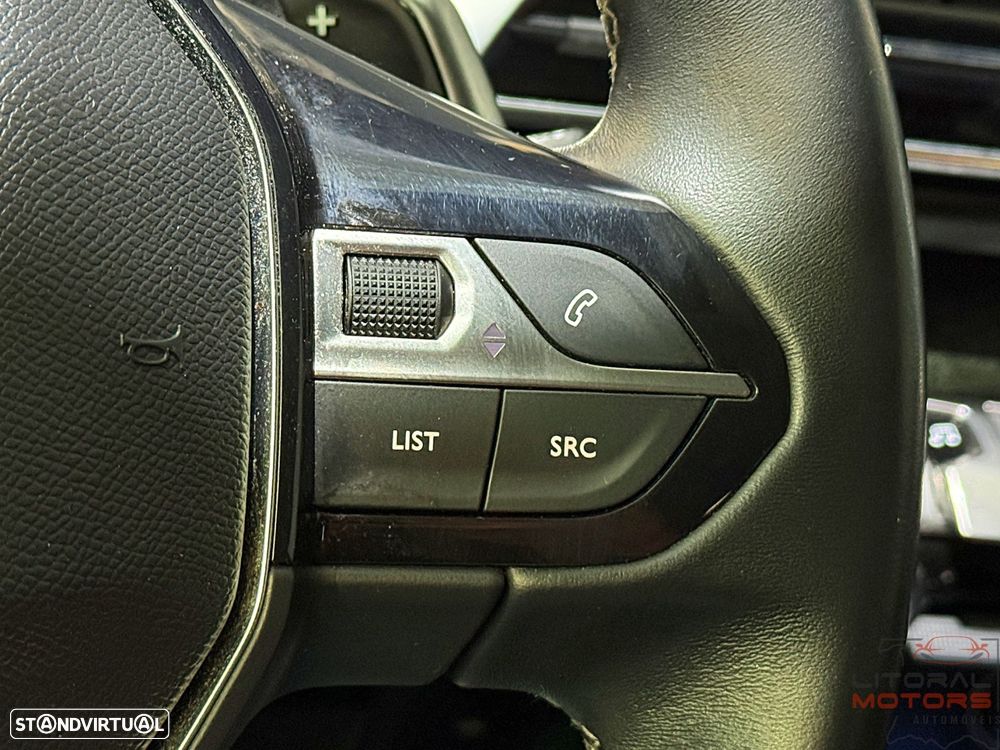 Peugeot 3008 1.2 PureTech Allure Pack EAT8 - 24