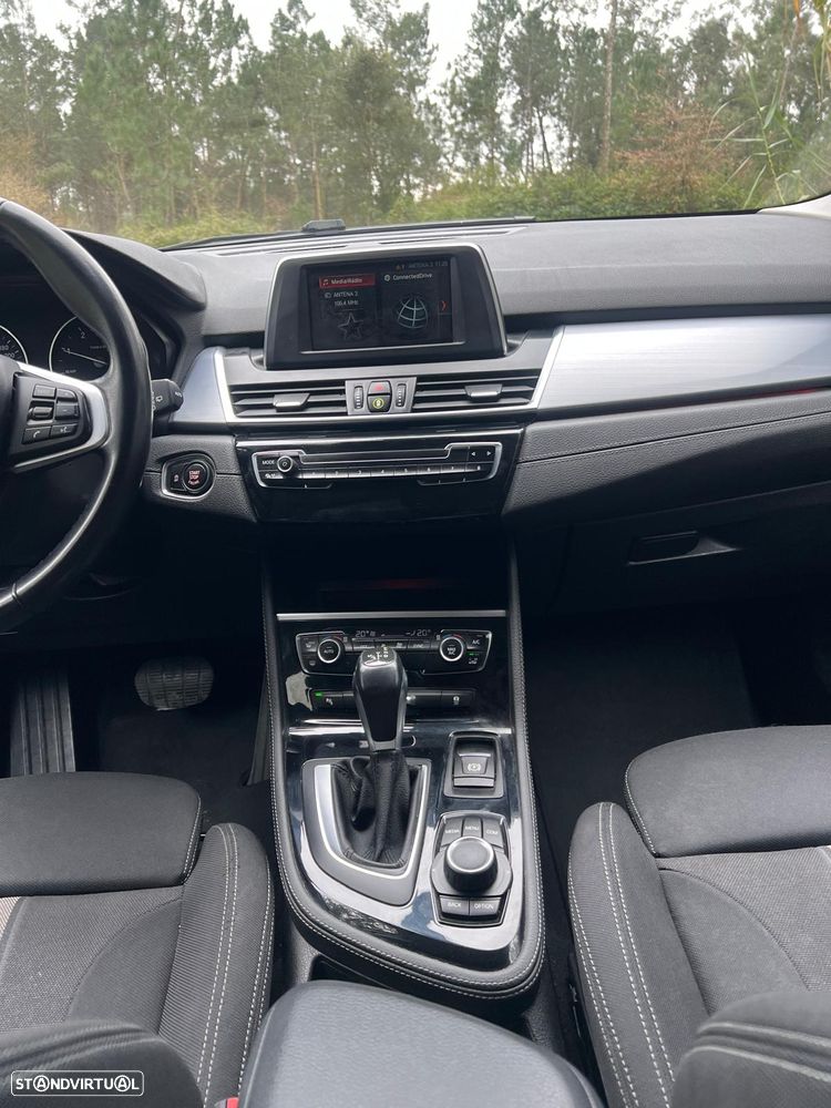 BMW 216 Active Tourer d Line Sport Auto - 28