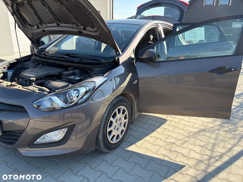 Hyundai i30 1.6 Classic - 16