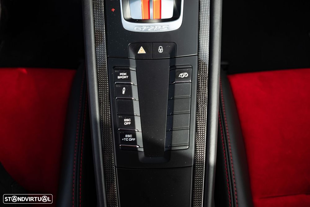Porsche 911 (991) GT2 RS - 29