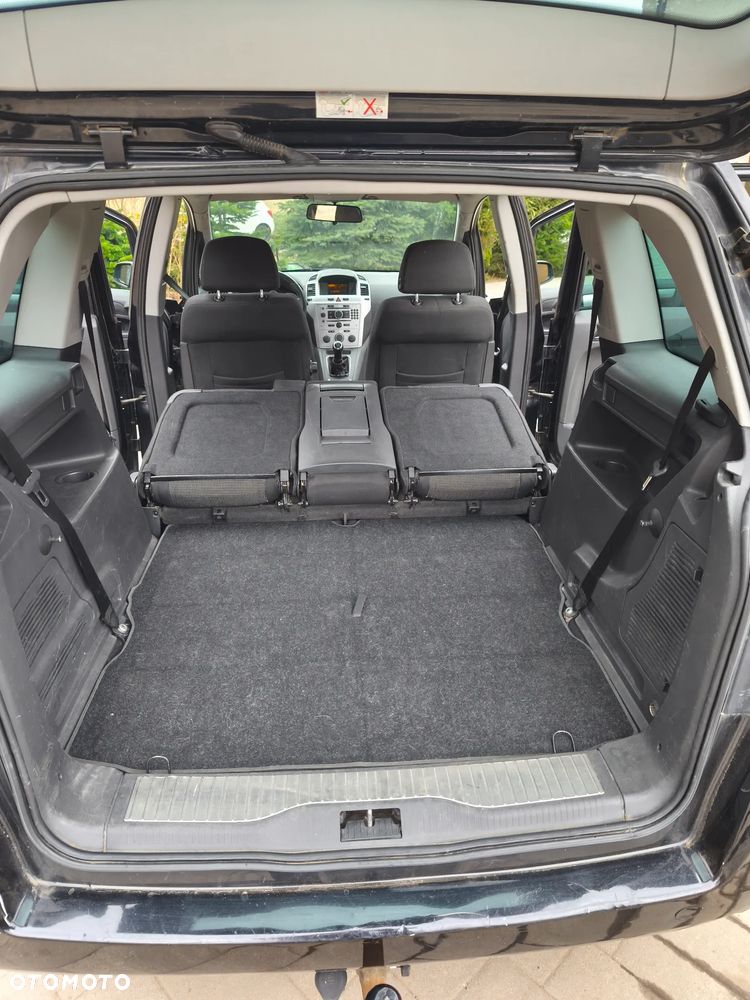 Opel Zafira - 16