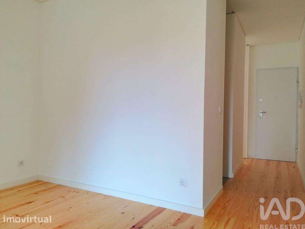 Apartamento T1 em Campo de Ourique de 60,00 m2 - Grande imagem: 3/29