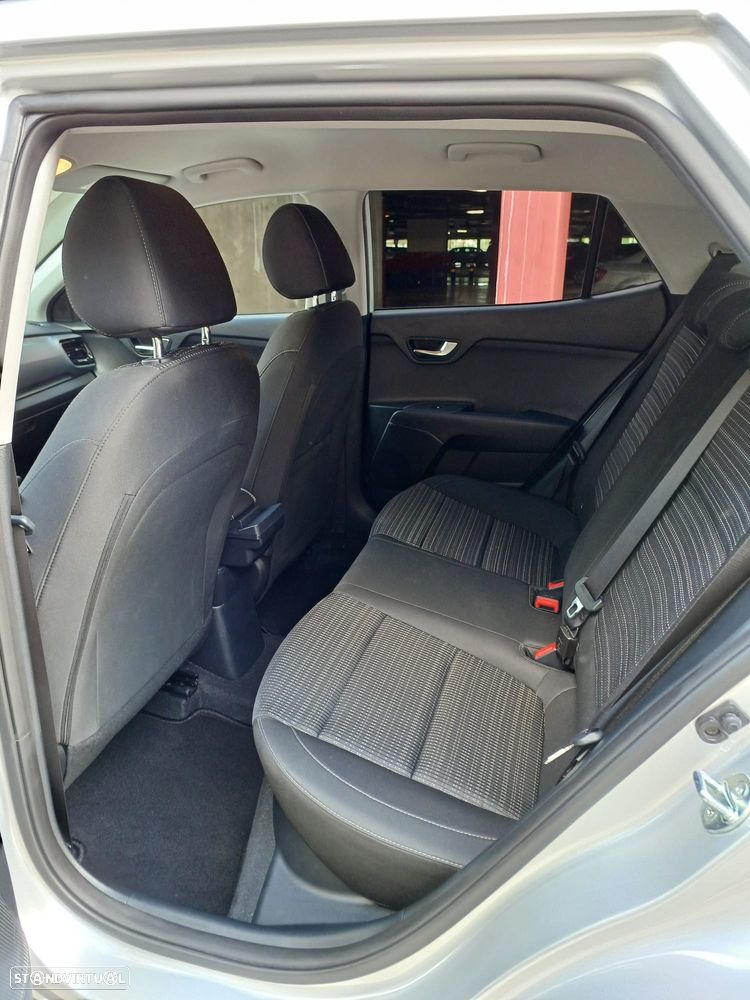 Kia Stonic 1.0 T-GDI Drive 7DCT - 6