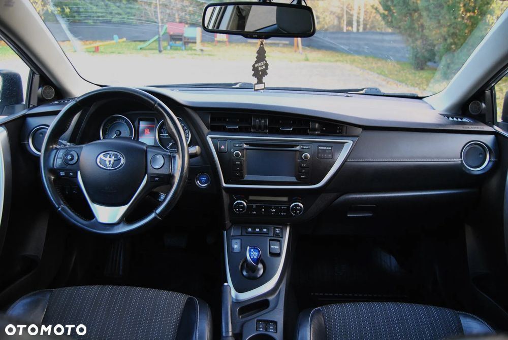 Toyota Auris 1.8 HSD Luna - 9