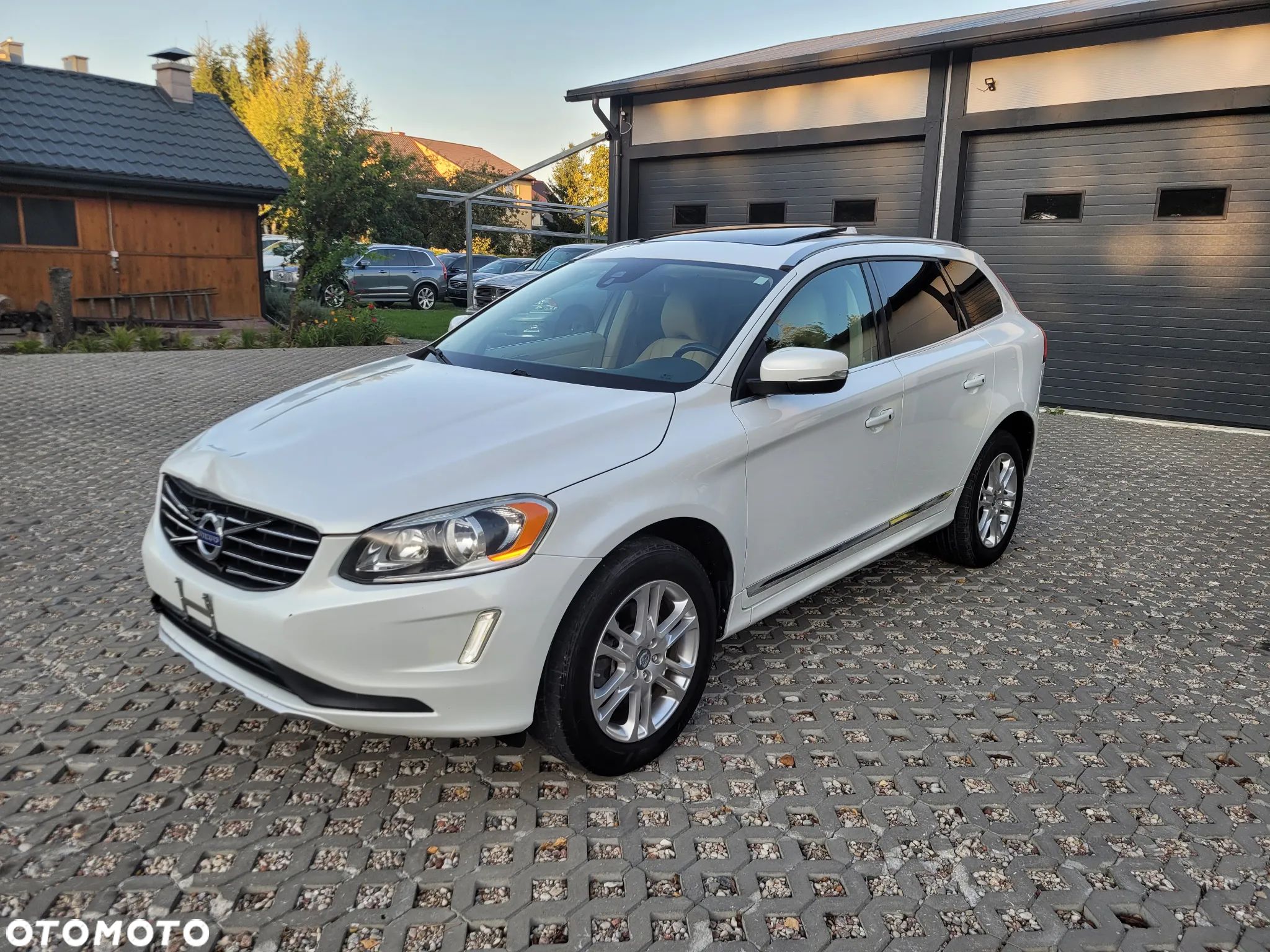 Volvo XC 60 - 1