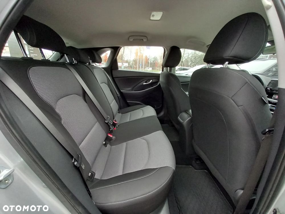 Hyundai i30 1.5 DPI Modern - 15