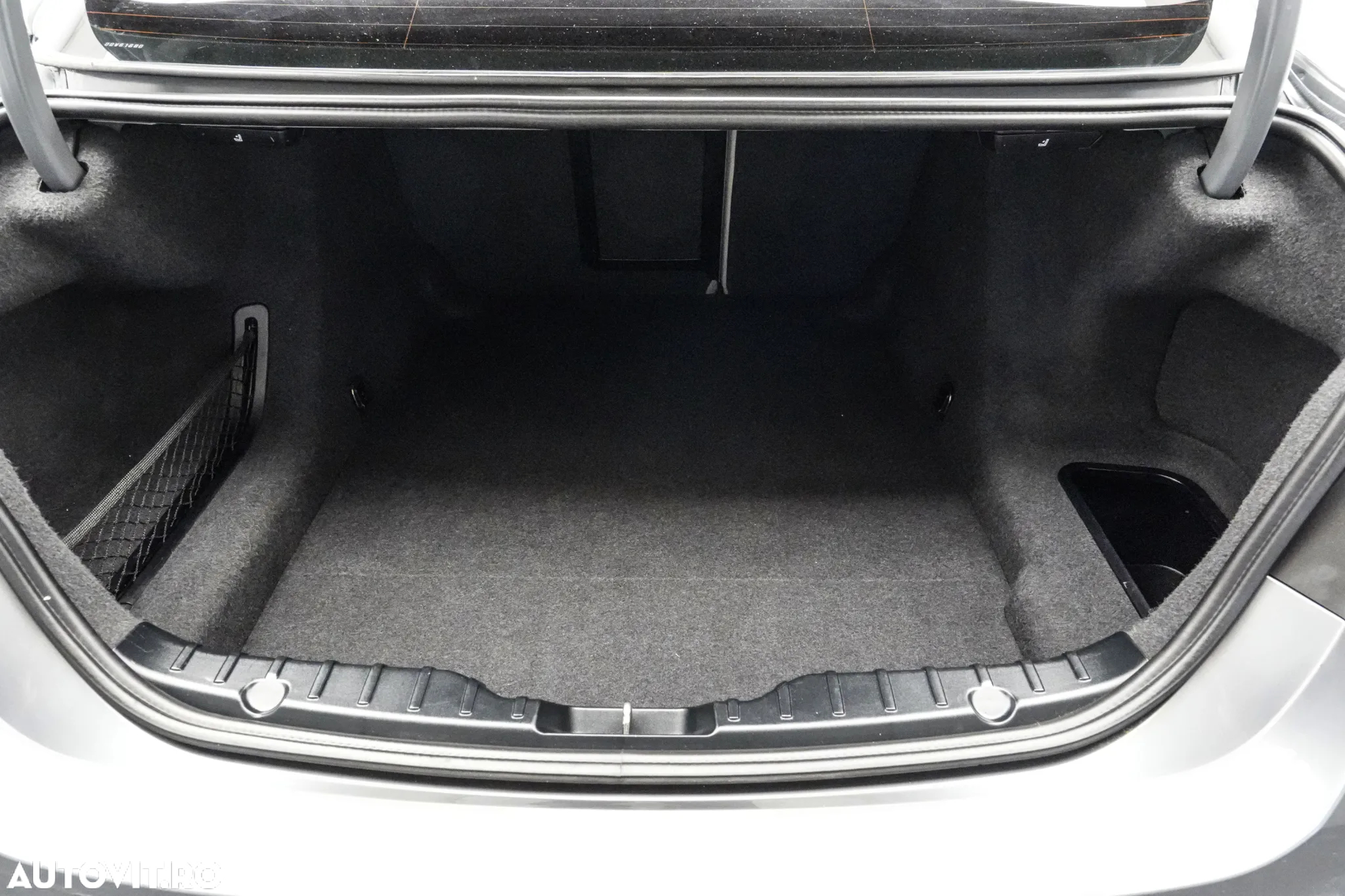 BMW Seria 5 525d xDrive - 25