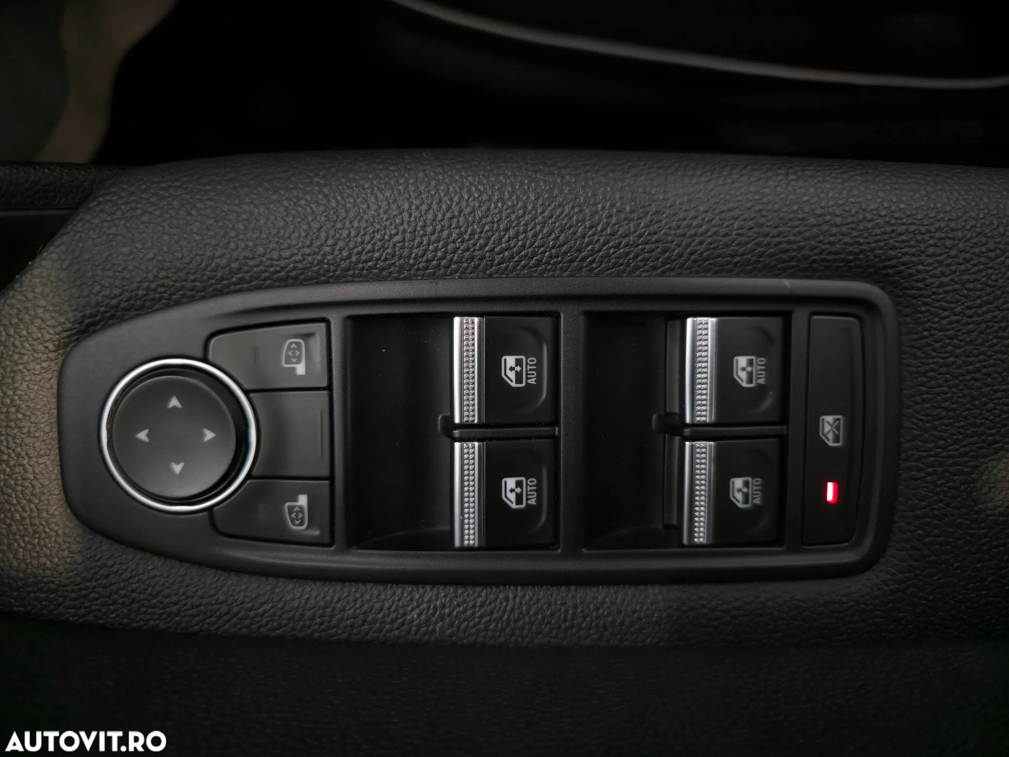Renault Captur TCe 140 EDC Intense - 14
