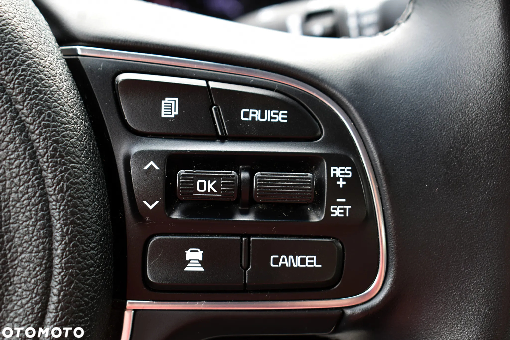 Kia Optima Plug-in Hybrid - 11