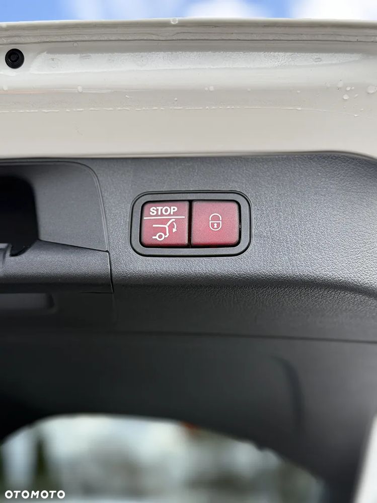 Mercedes-Benz EQB 250 AMG Line - 29