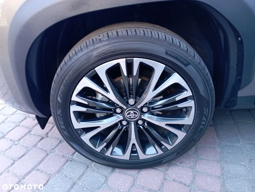 Toyota Yaris Cross Hybrid 1.5 Executive - 24