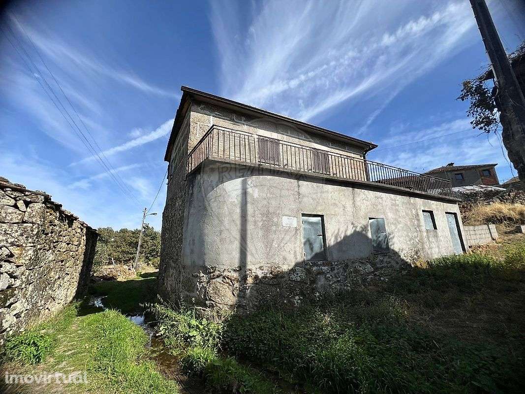 Moradia T2 para venda - Grande imagem: 2/10