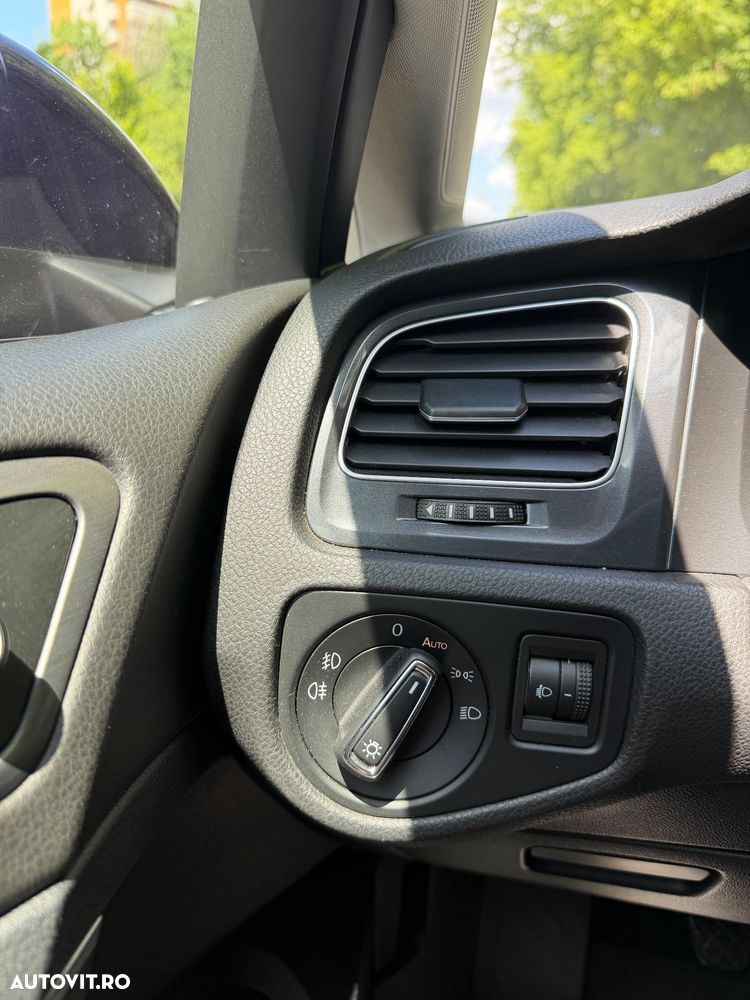 Volkswagen Golf - 13