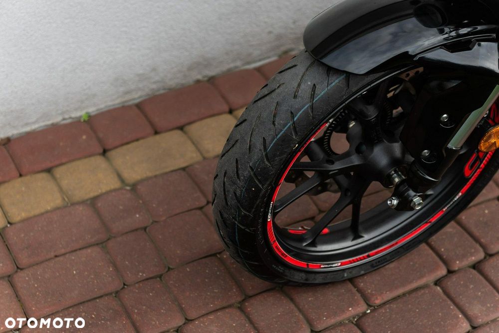 Honda CB - 8