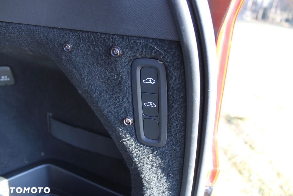 Volvo XC 90 T8 AWD Plug-In Hybrid Inscription 6os - 34