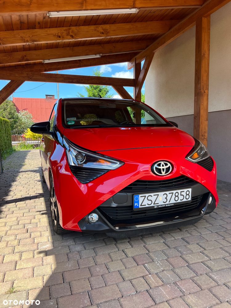 Toyota Aygo 1.0 VVT-i Color Edition - 1