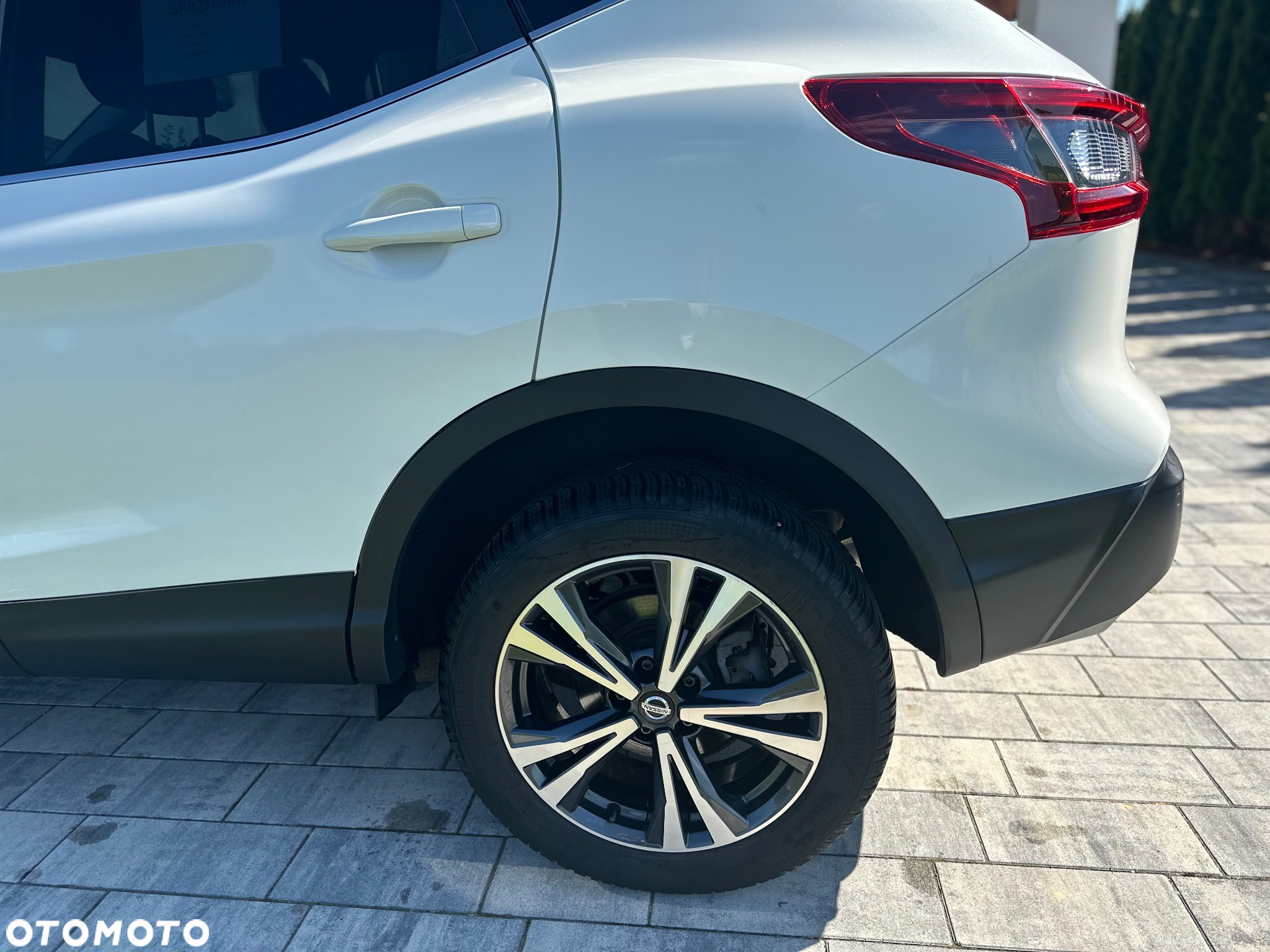 Nissan Qashqai 1.7 dCi Xtronic ALL-MODE 4x4i N-CONNECTA - 5