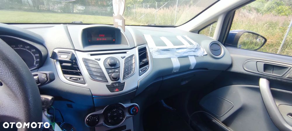 Ford Fiesta 1.25 Trend - 12
