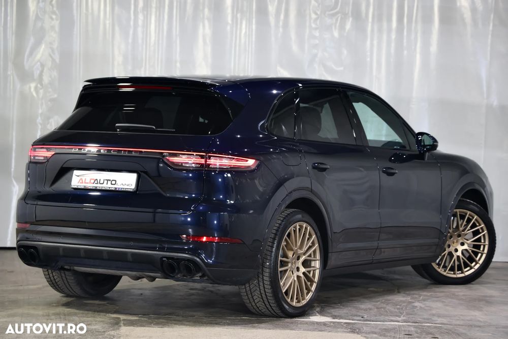 Porsche Cayenne Turbo Tiptronic S - 2