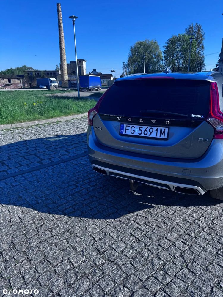 Volvo V60 Cross Country D3 Drive-E Summum - 12