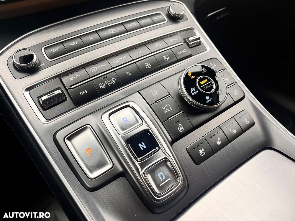 Hyundai Santa Fe 1.6 Plugin-Hybrid 4WD Signature - 25