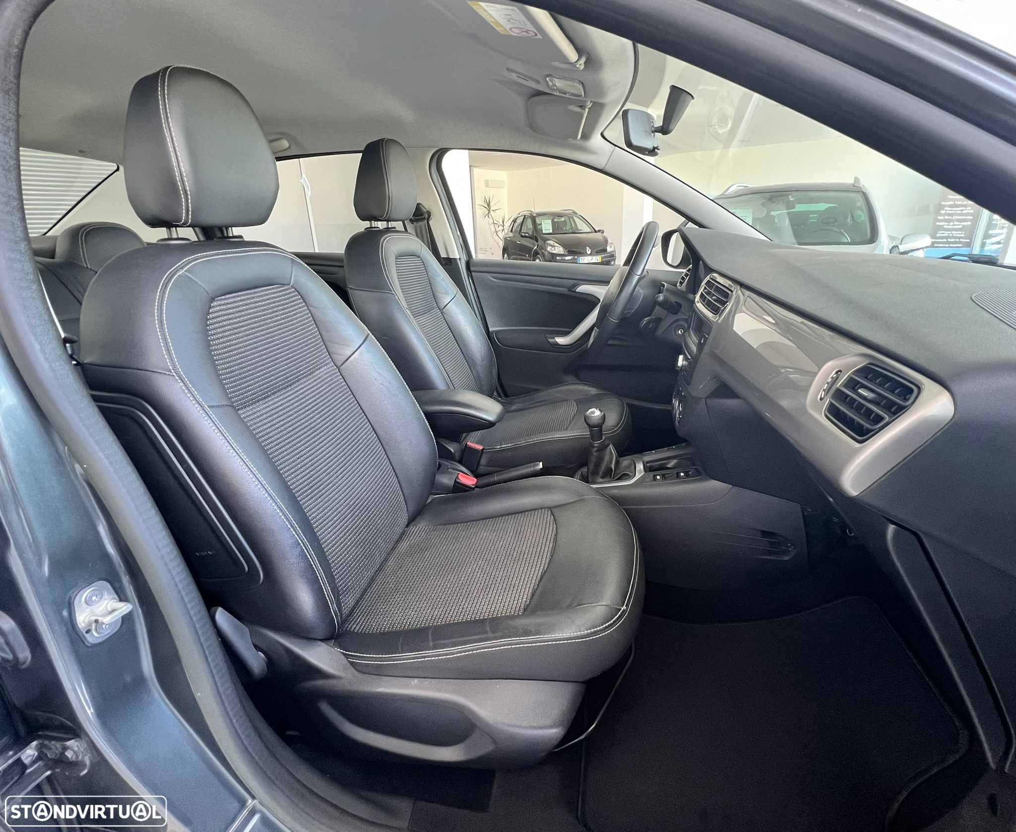 Citroën C-Elysée 1.2 VTi Exclusive - 9
