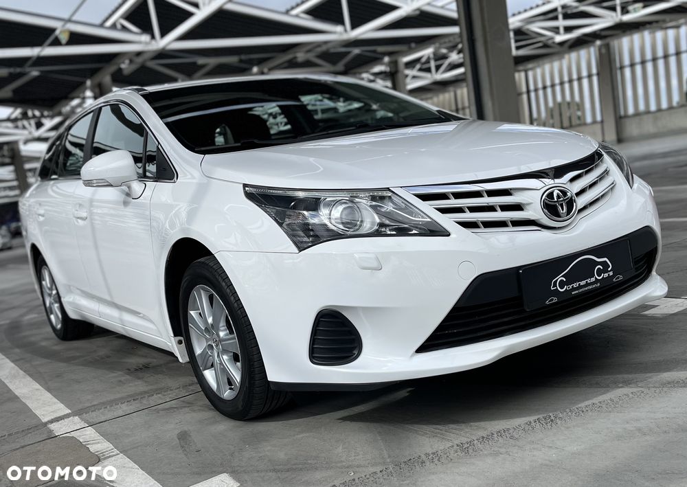 Toyota Avensis 1.6 Comfort - 3