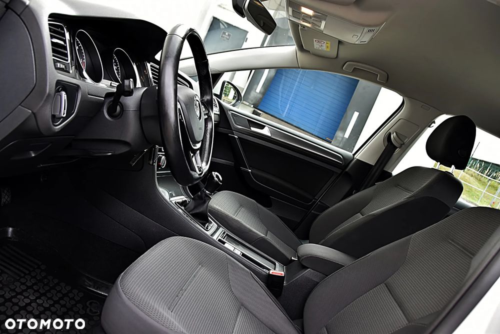 Volkswagen Golf 1.6 TDI BMT Comfortline - 17