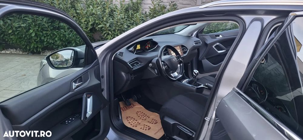 Peugeot 308 - 17