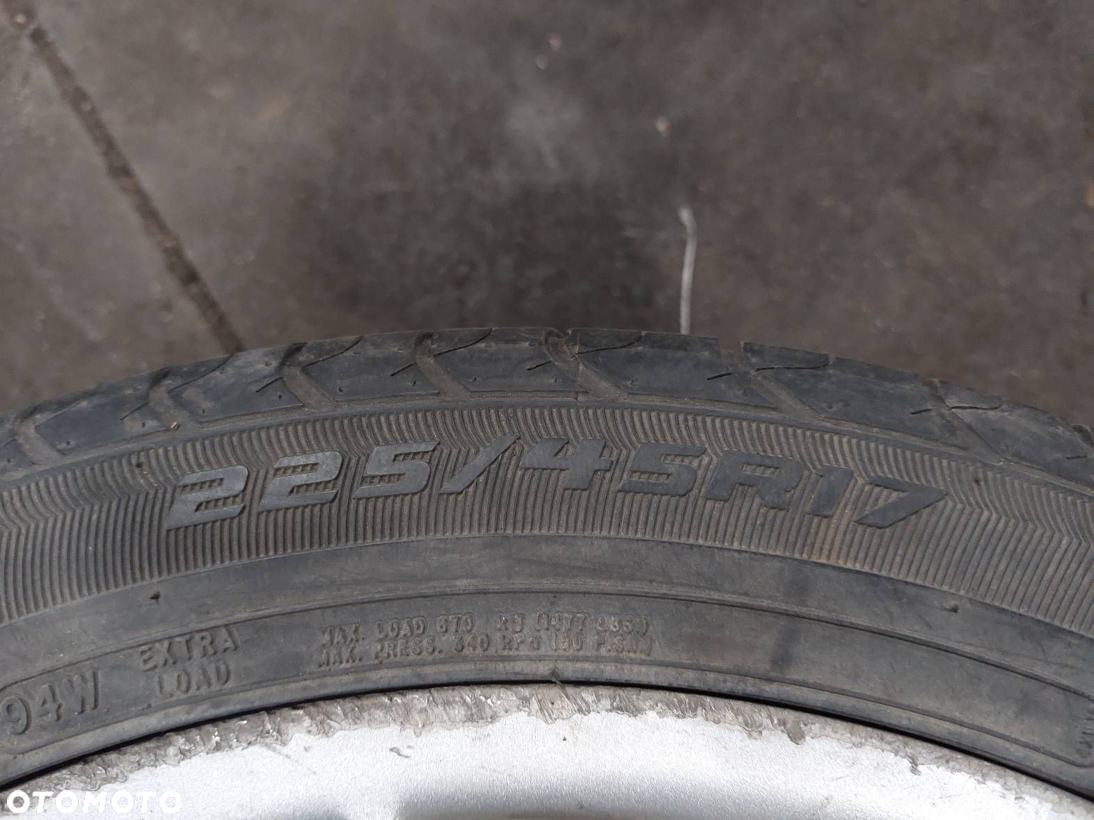 FELGI ALUMINIOWE 2 SZT DEZENT 4x100 17 CALI  ET35 FI60,1 - 3