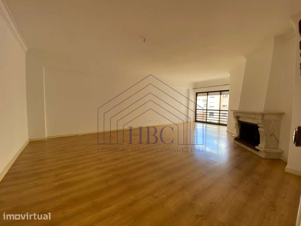 Apartamento T2 para Arrendamento | Massamá - 6.ª Fase - Grande imagem: 4/28