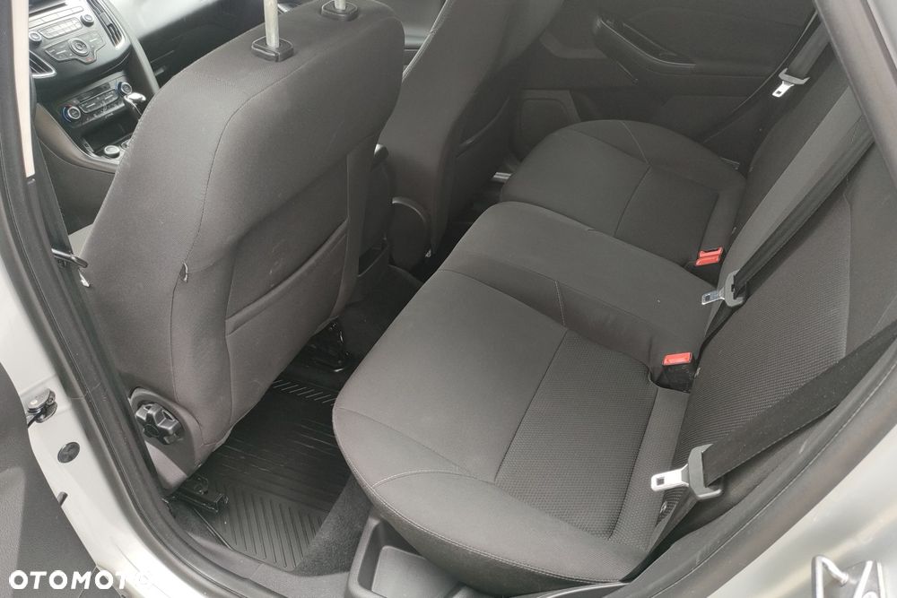 Ford Focus 1.0 EcoBoost Titanium - 16