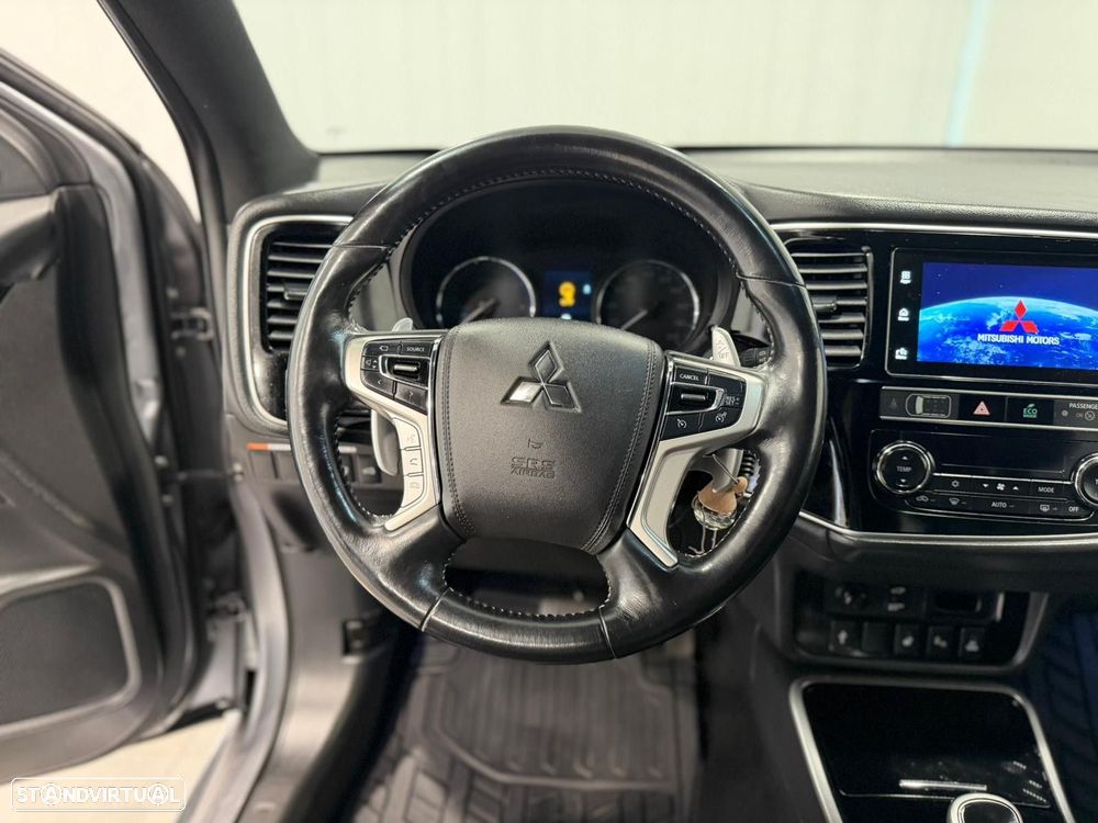Mitsubishi Outlander 2.4 Intense - 8