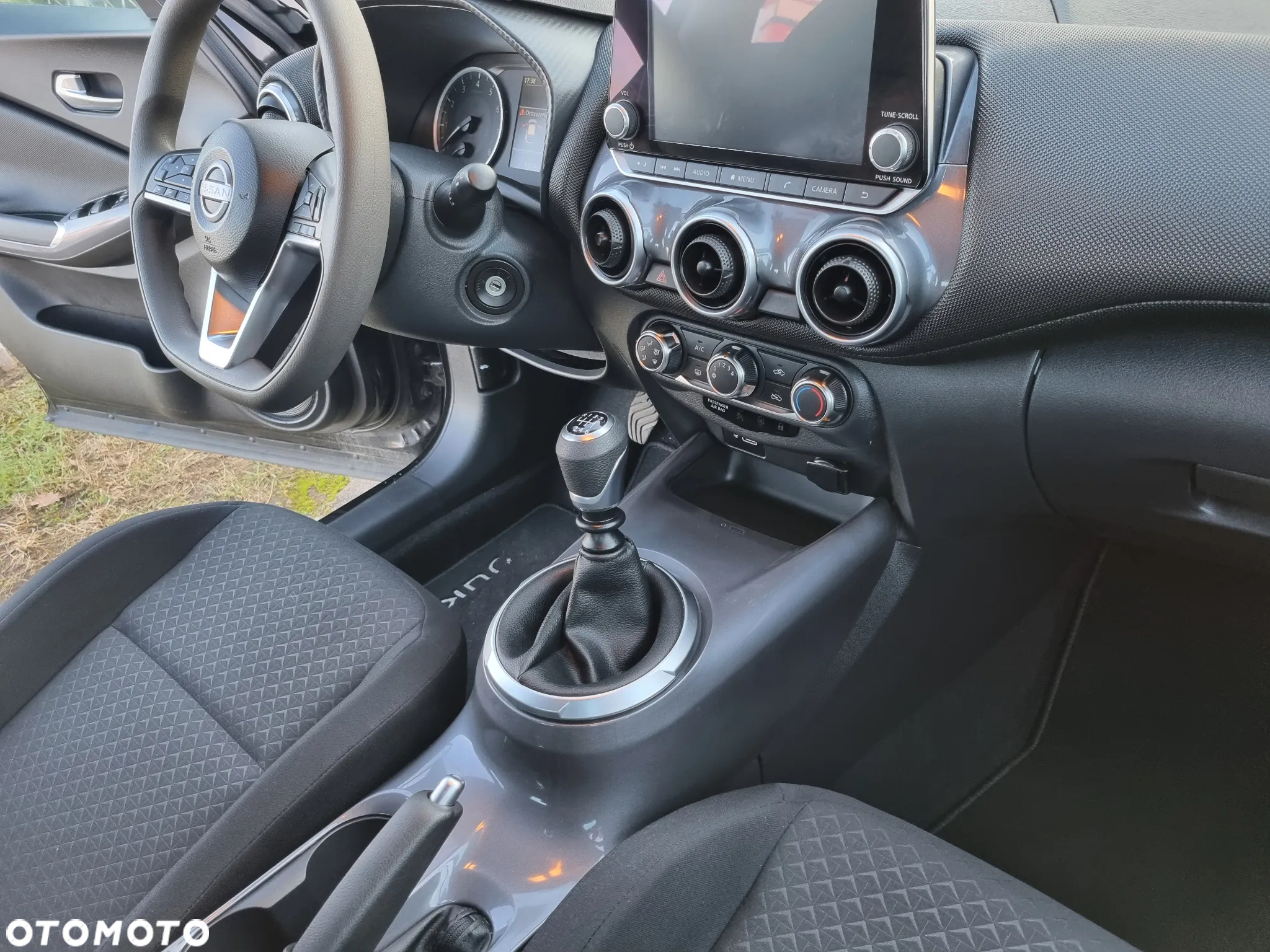 Nissan Juke 1.0 DIG-T N-Style - 15
