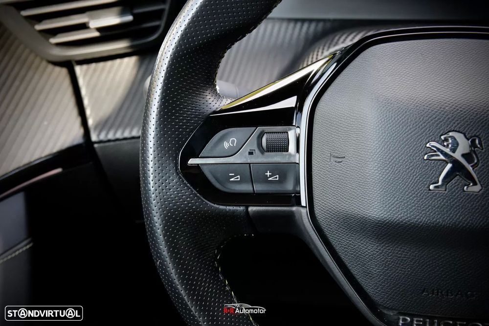 Peugeot e-2008 50 kWh GT - 22