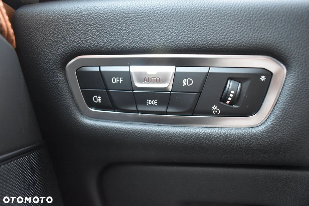 BMW X5 xDrive25d sport - 34