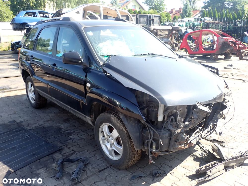 CZĘŚCI - Kia Sportage II 2,0 DOHC 16V G4GC 141KM 5B 2007 lakier 9P INDEX - 8397 - 2
